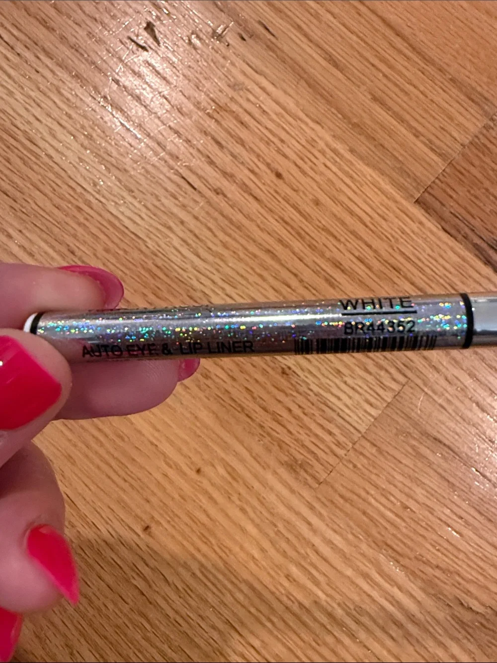 Dream World White Auto Eye & Lip Waterproof Liner